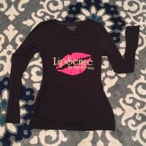 LipSense black shirt